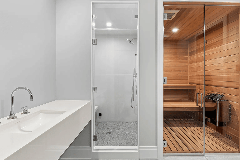 Bathroom, Steam room and Sauna options